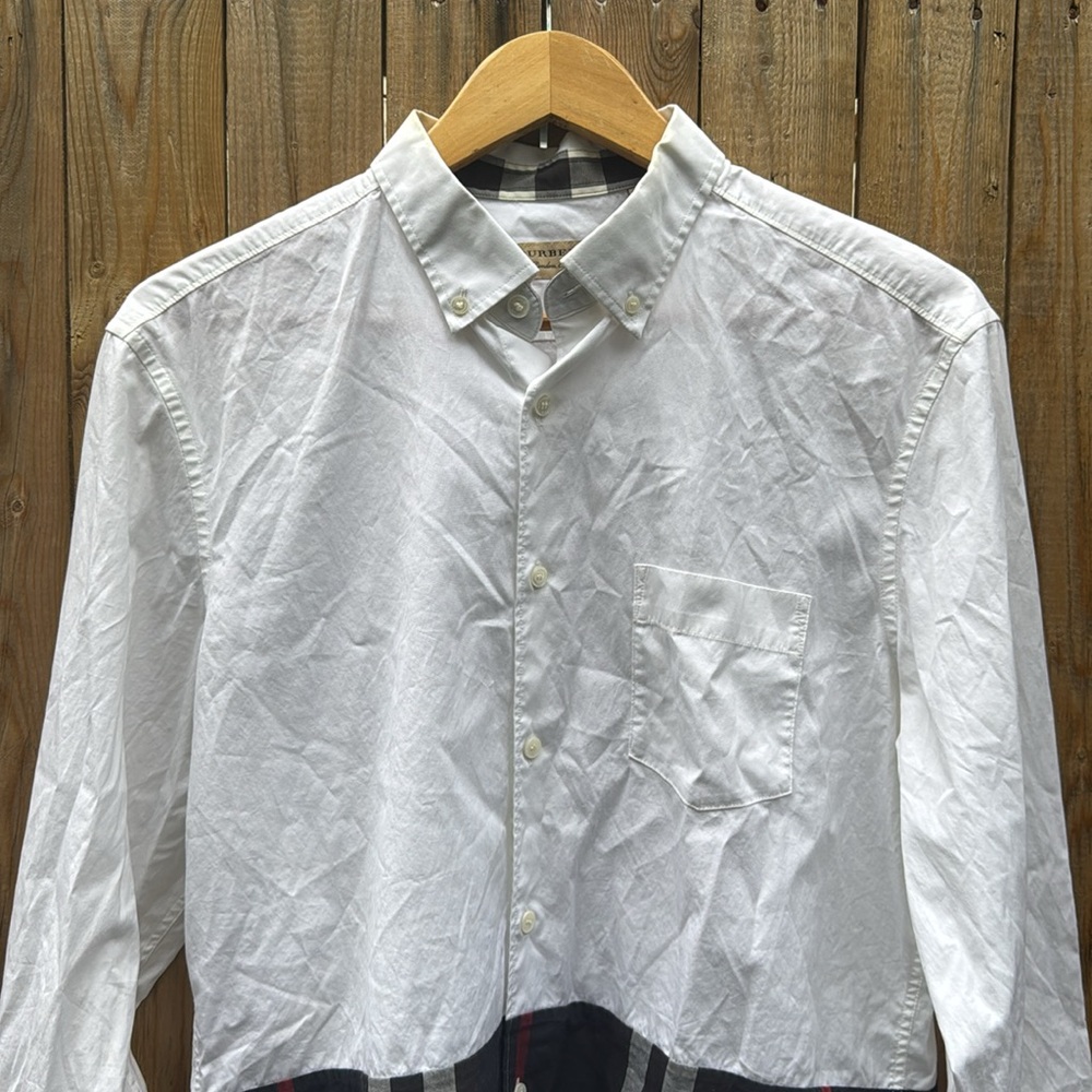 Burberry White and Black Casual Button Down Shirt - Picture 2 of 8